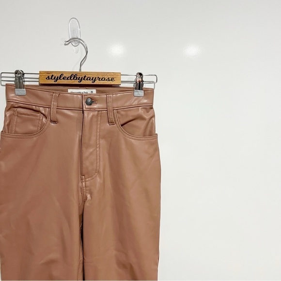 Abercrombie & Fitch Vegan Leather 90s Straight Pant - Picture 7 of 12